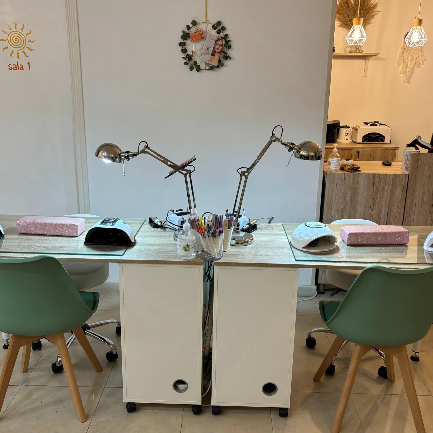 U&ntilde;as